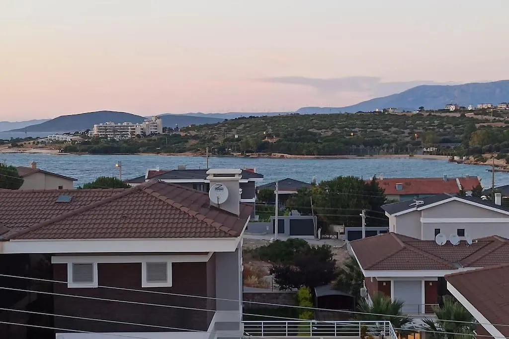 Cesme Dalyan'Da, Triplex Muestakil, Havuzlu Villa