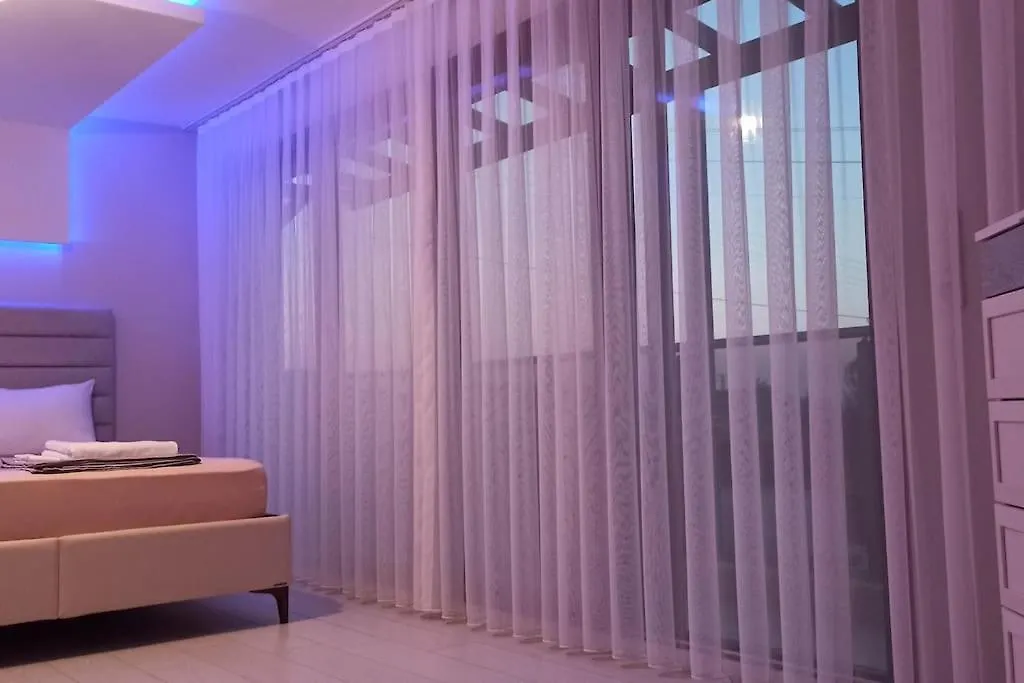 Cesme Dalyan'Da, Triplex Muestakil, Havuzlu Villa